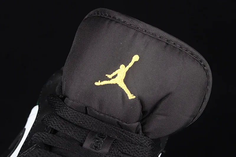 All categories Air Jordan Jordan series basketball shoes Air Jordan 1 Low G version pure original Air Jordan 1 Low AJ1 Joe 1 black and white green low-top cultural basketball shoes 553558-371